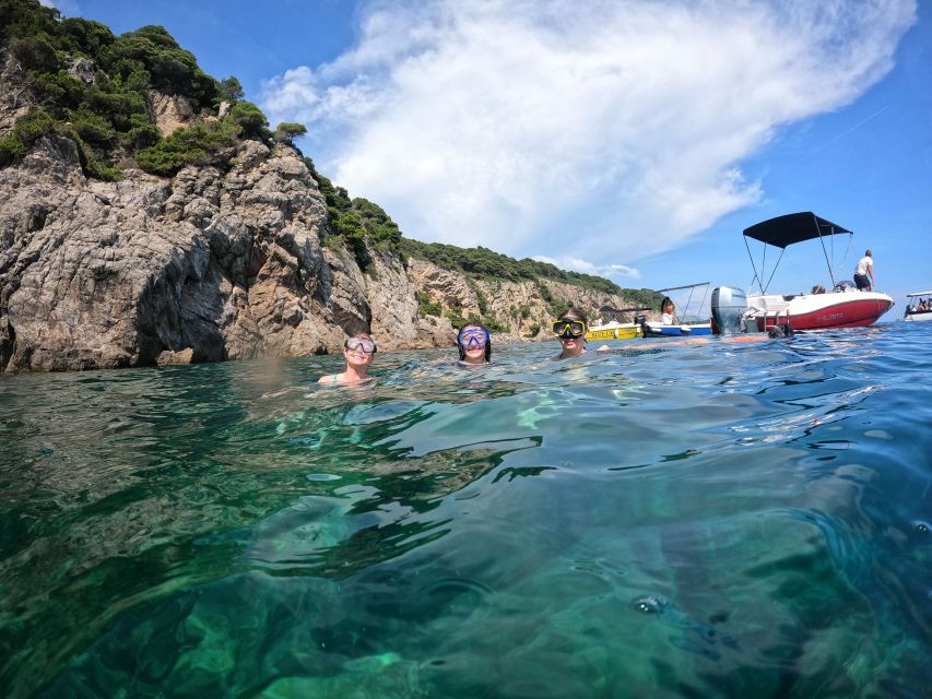 Dubrovnik: Blue & Green Caves Private Boat Tour with Drinks - Sunj Beach on Lopud