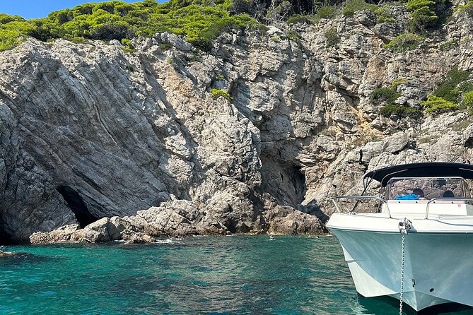 Dubrovnik cave experience swimming tour - First stop: one hour on Sunj Beach