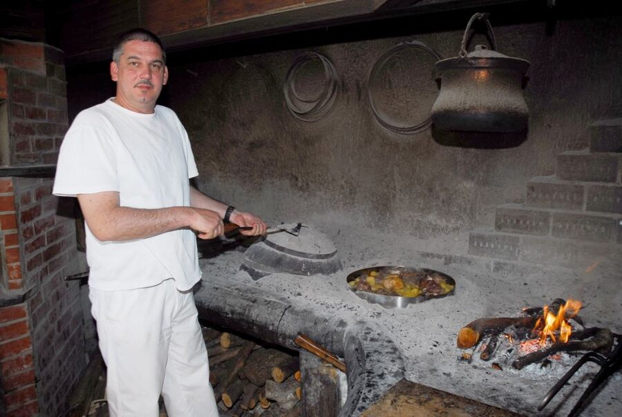 Dubrovnik: Cavtat and Konavle Half-Day Private Tour - Peka, brandy, and local wine
