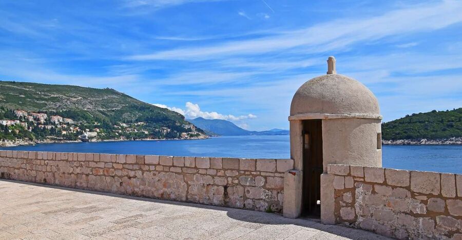 Dubrovnik: City Walls Early Morning or Sunset Walking Tour - Walking the walls for about one hour
