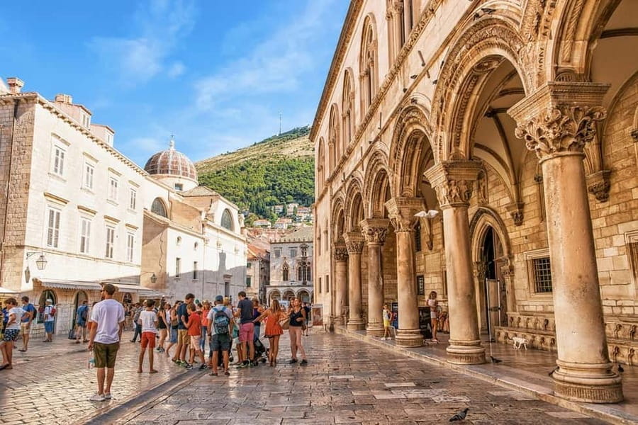 Dubrovnik: City Walls, Old Town Walking Tour & Adriatic View - Starting at Pile Gate, Dubrovnik’s grand front door