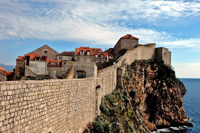 Dubrovnik City Walls Tour for Early Birds or Sunset Chasers - Meeting at Pile Gate and the Tourist Board