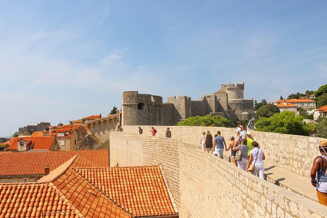 Dubrovnik City Walls Walking Tour (entrance ticket included) - Starting at Pile Gate and finding the group