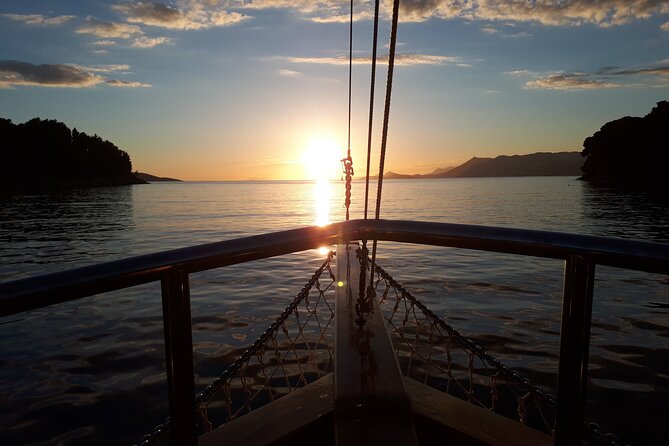Dubrovnik Elafiti Islands Cruise with Lunch, Drinks and Pickup - Key things to know before booking