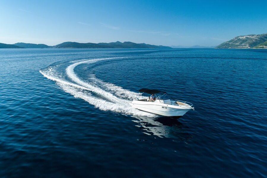 Dubrovnik: Elaphite Islands Private Speedboat Full-Day Tour - Luka Šipanska and the quieter side of island life