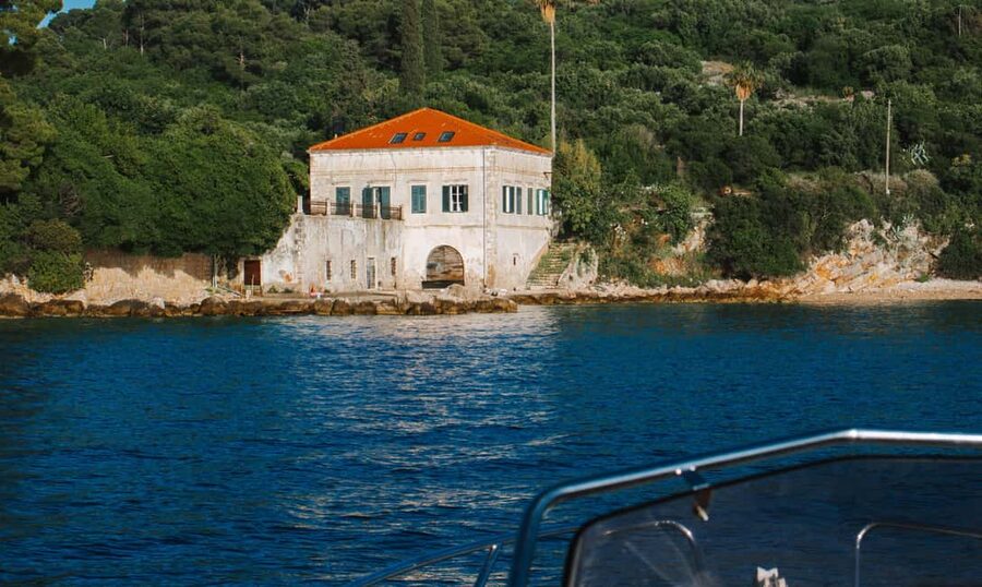 Dubrovnik:Elaphiti Islands and caves Private Speedboat Tour - Bruno and the value of a private skipper