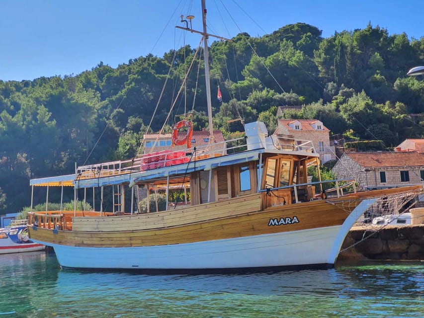 Dubrovnik: Elaphiti Islands Boat Cruise with Lunch & Drinks - Šipan and the middle part of the day