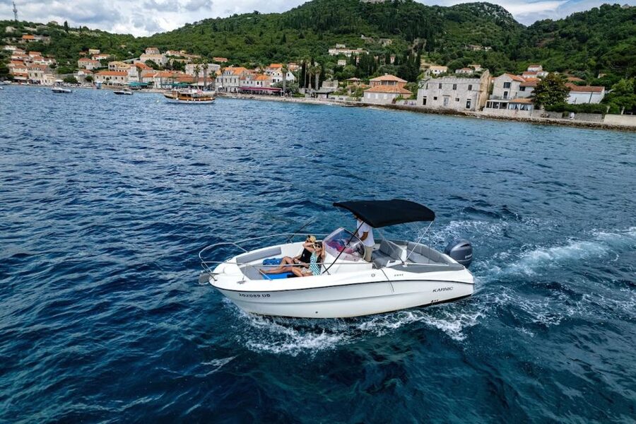 Dubrovnik: Elaphiti Islands Private Day Cruise by Speedboat - Who will enjoy this island cruise most?