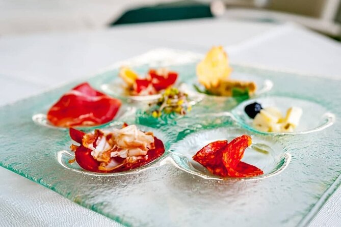 Dubrovnik Food & Wine Tour (Small-Group) - Meeting under Dubrovnik’s Clock Tower