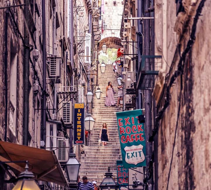Dubrovnik for Kids: A Playful Family Walking Tour Experience - Why this Dubrovnik walk works better than a standard history tour