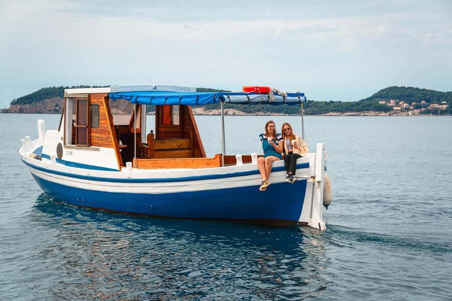Dubrovnik: Full-Day Blue Cave & Elaphiti Islands Boat Tour - Šipan and the village of Suđurađ