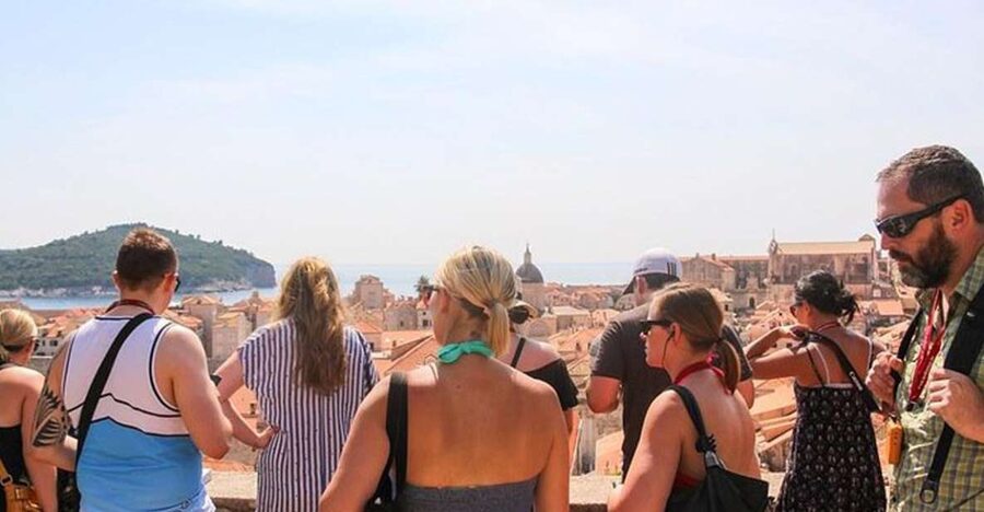 Dubrovnik: Game of Thrones and City Walls Walking Tour - Walking through Dubrovnik’s Old Town as King’s Landing