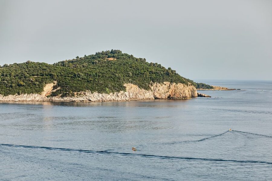 Dubrovnik: Game of Thrones and Lokrum Island Walking Tour - What the guide adds to the experience