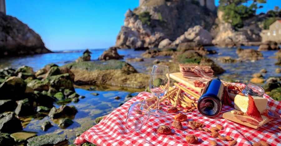 Dubrovnik Gastronomy: 3-Hour Food and Wine Tour - First tastings: an introduction to Dalmatian cooking