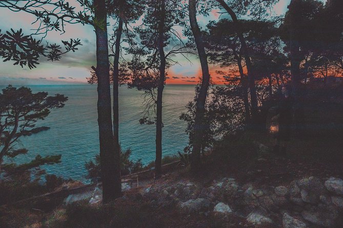 Dubrovnik Ghosts and Mystery Walking Tour - Who should book the Ghosts and Mystery Tour?