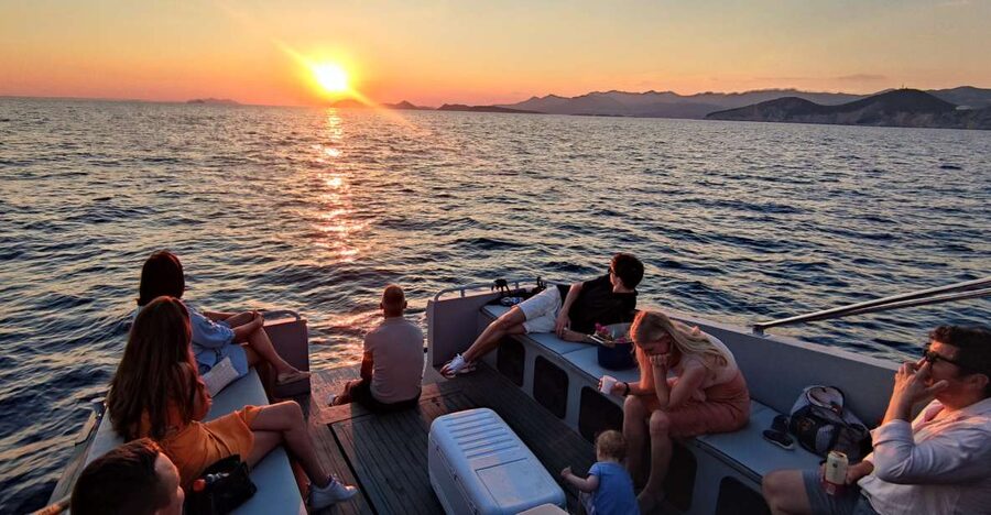 Dubrovnik: Golden Hour Sunset Cruise - Key points to know before you book