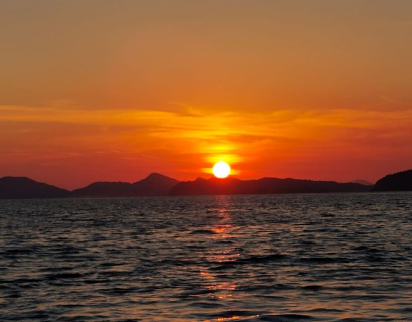 Dubrovnik: Golden Hour Sunset Cruise - Leaving from the Old City port