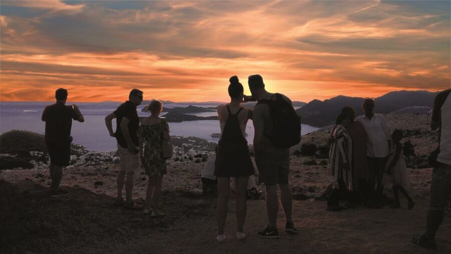 Dubrovnik: Group Sightseeing Tour with Stunning Views - Who will get the most from this tour?