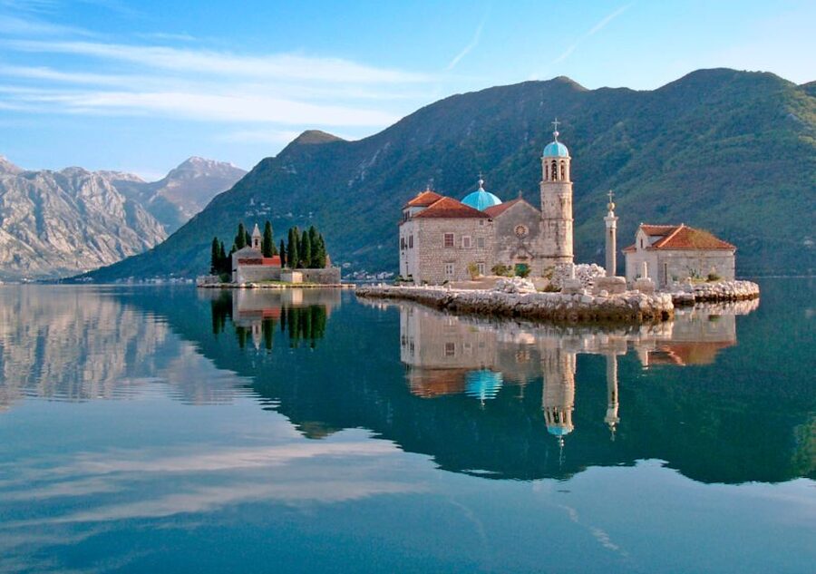 Dubrovnik: Kotor, Perast, Sveti Stefan, and Budva Day Trip - Sveti Stefan viewpoint and the ten-minute photo stop