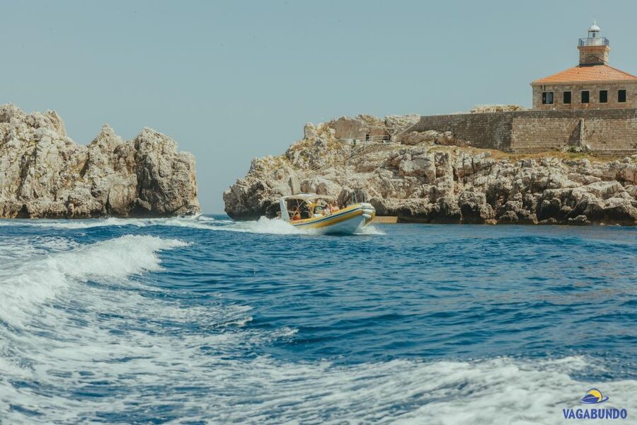 Dubrovnik: Morning Blue Cave speedboat tour with drinks - What the $79 price really covers