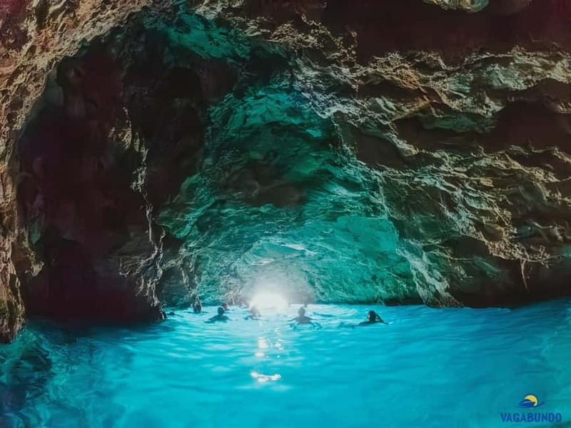 Dubrovnik: Morning Blue Cave speedboat tour with drinks - Boat comfort, guides, and group atmosphere