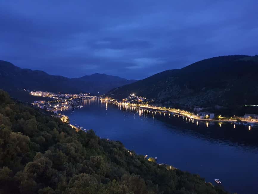 Dubrovnik Night Drive: Lights of the Adriatic - The Dubrovnik Bridge Stop: City Lights Over the Water