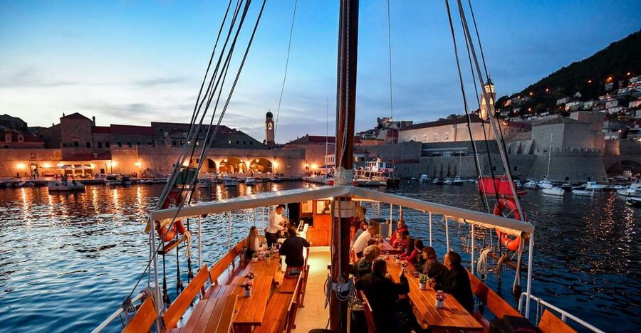 Dubrovnik: Old Town Cruise with Lunch - Key points to know before booking