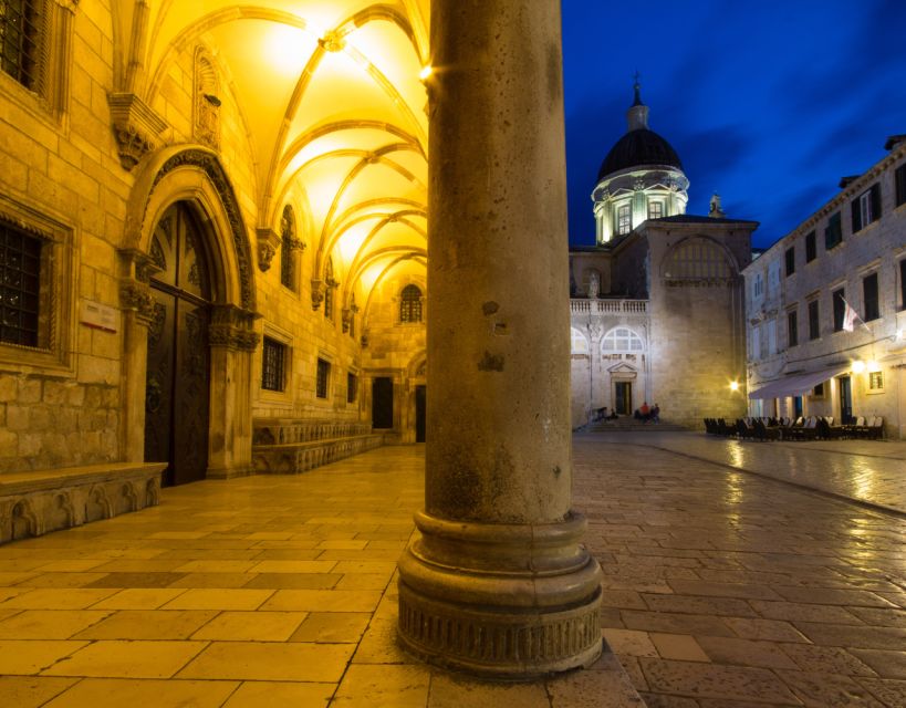Dubrovnik: Old Town Highlights Guided Evening Walking Tour - Key points at a glance