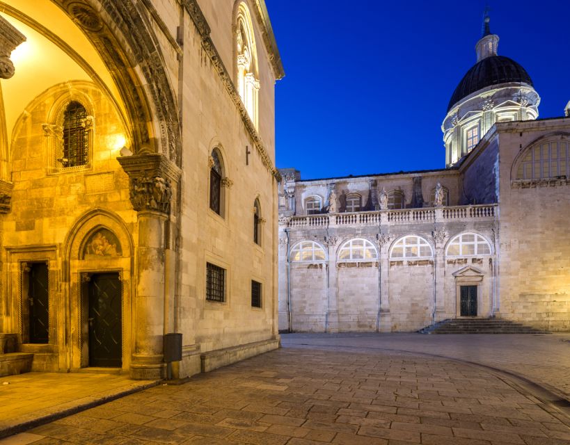 Dubrovnik: Old Town Highlights Guided Evening Walking Tour - Rector’s Palace and Dubrovnik’s civic power