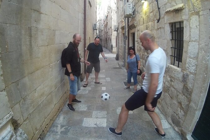 Dubrovnik Old Town: Small-Group Walking Tour With A Local - Starting at Ploče Gate, Dubrovnik’s eastern doorway