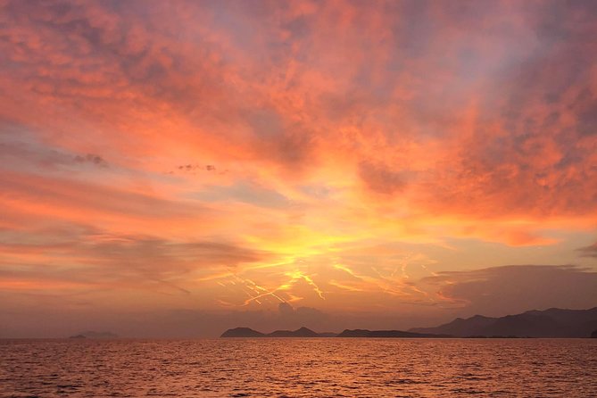 Dubrovnik Old Town Sunset Cruise - Making the most of the hour