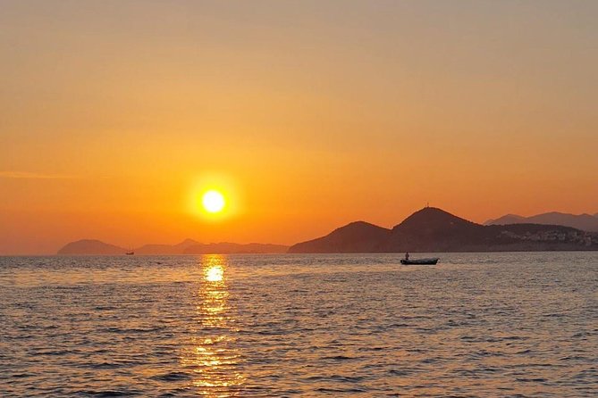 Dubrovnik Old Town Sunset Cruise - The boat ride, comfort, and sea conditions