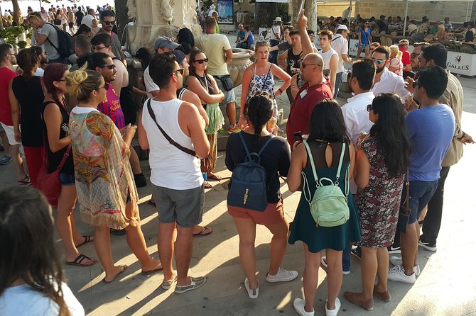 Dubrovnik: Old Town Walking Tour - Orlando’s Column and the symbols of a republic
