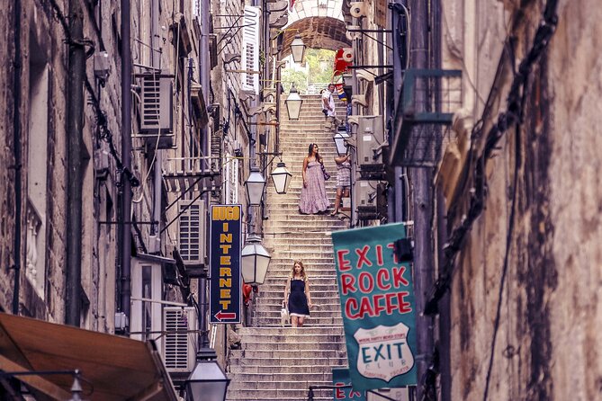 Dubrovnik Old Town Walking Tour with Audioguide - Rector’s Palace and Gundulićeva Poljana Market