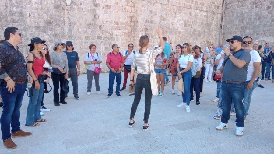 Dubrovnik: Panoramic Ride and Old Town Guided Walking Tour - Free time is useful, but keep your watch close