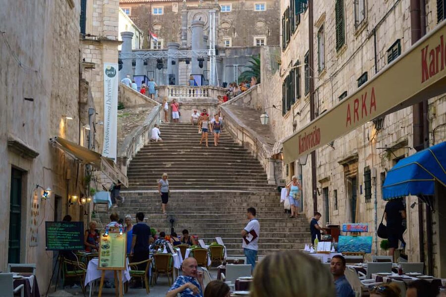 Dubrovnik: Pile Gate & Old Town with Spices and Hidden Gems - Languages, cancellation, and planning details