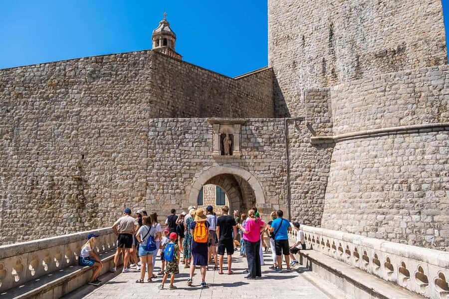 Dubrovnik: Pile Gate & Old Town with Spices and Hidden Gems - Why this Dubrovnik walking tour works well