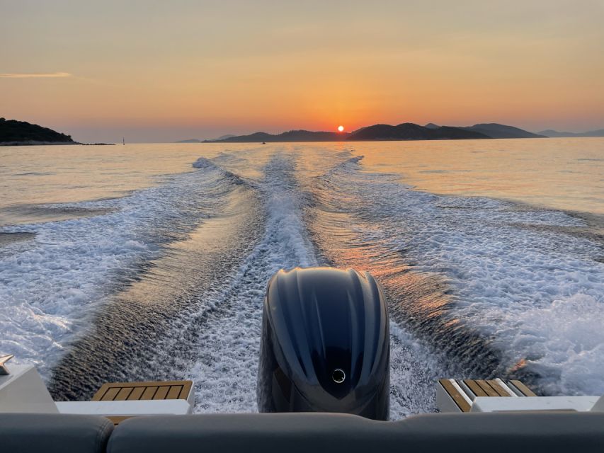 Dubrovnik: Private Elaphiti Islands and Blue Cave Tour - Sjekirica and Šunj are made for swimming