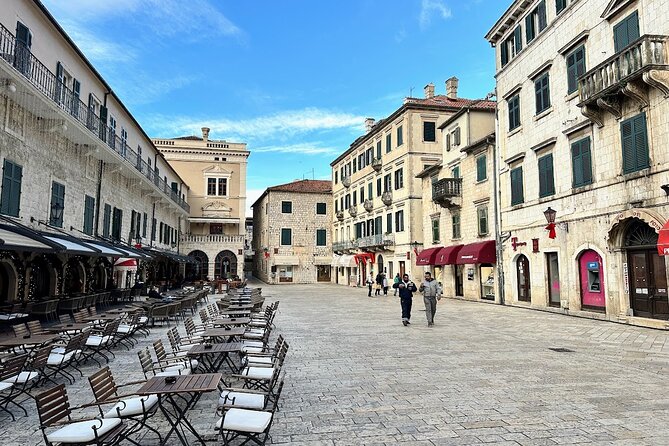 Dubrovnik: Private Tour to Montenegro - Kotor & Perast - Kotor: three hours inside the old walls