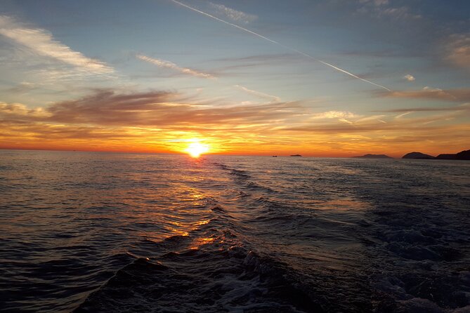 Dubrovnik Romantic Sunset Boat Tour - Cruising toward Grebeni Lighthouse