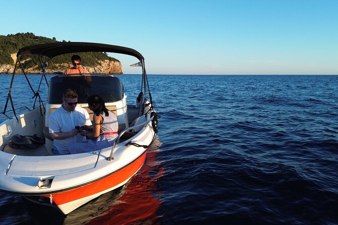 Dubrovnik Romantic Sunset Boat Tour - Getting to the pier and back