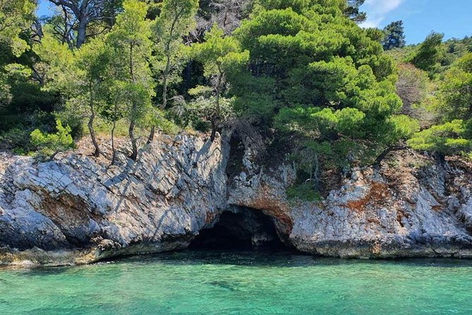 Dubrovnik Speedboat Quicksilver 675 Private Tours - The panoramic sail beside Dubrovnik’s walls