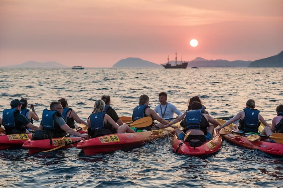 Dubrovnik: Sunset Kayaking and Snorkeling Tour - What I would bring and how I would plan the evening