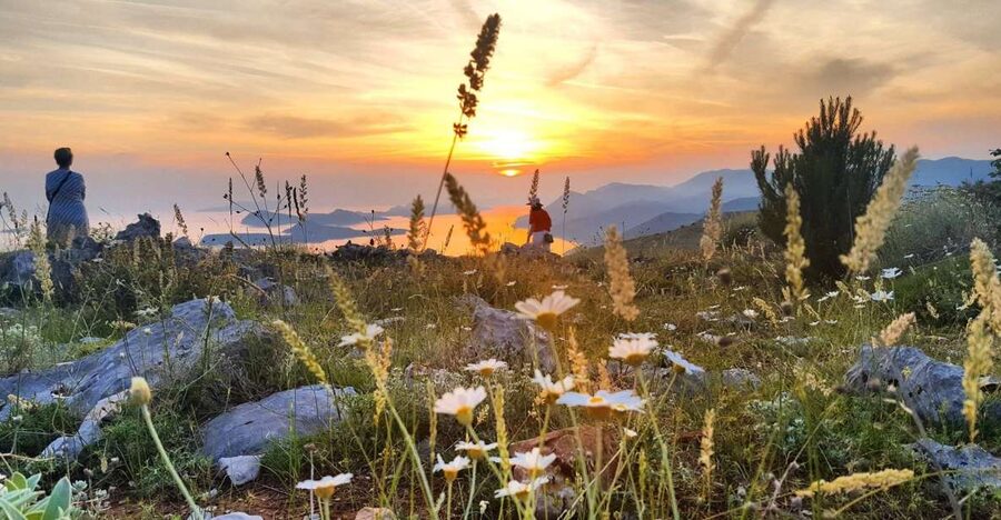 Dubrovnik: Sunset Panorama Tour with Glass of Wine - Key points to know before booking