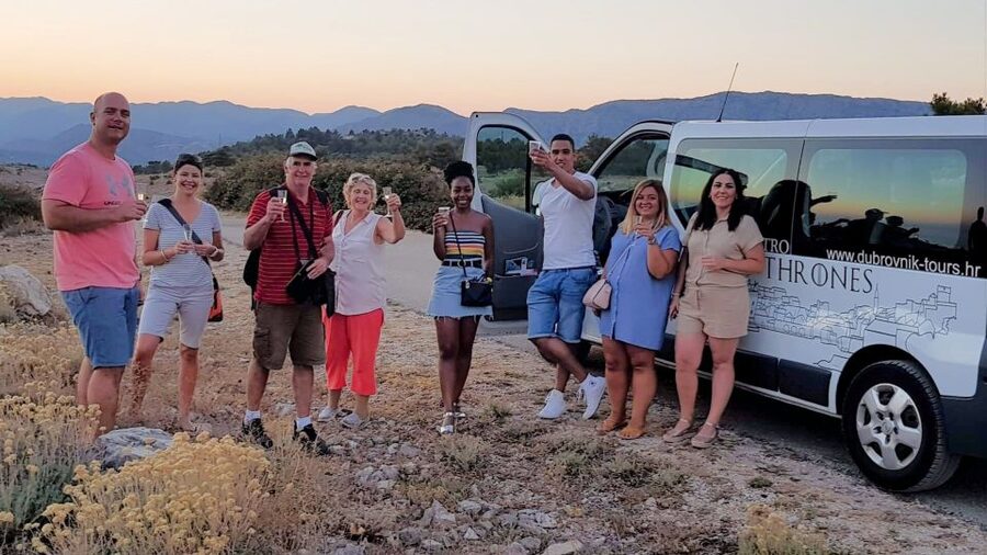 Dubrovnik: Sunset Panorama Tour with Glass of Wine - Who should book this Dubrovnik sunset experience?