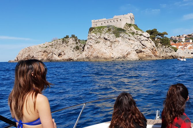 Dubrovnik Sunset Private Boat Experience - What the guide adds to the ride
