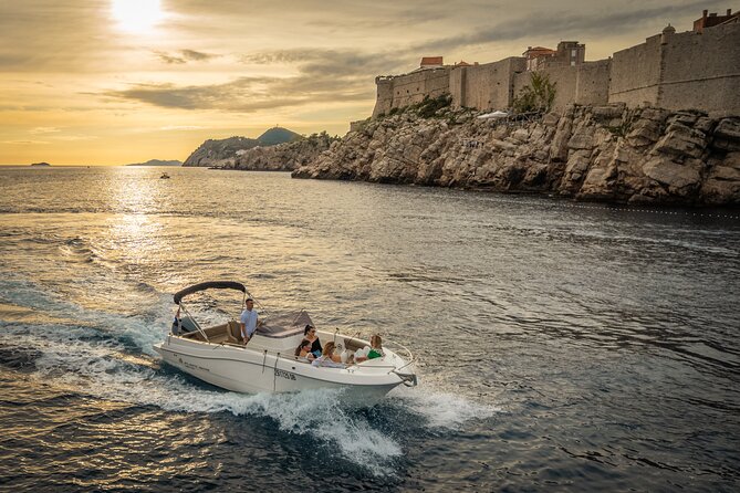 Dubrovnik Sunset Tour By Boat With Local - Villa Sheherezade and the old quarantine buildings