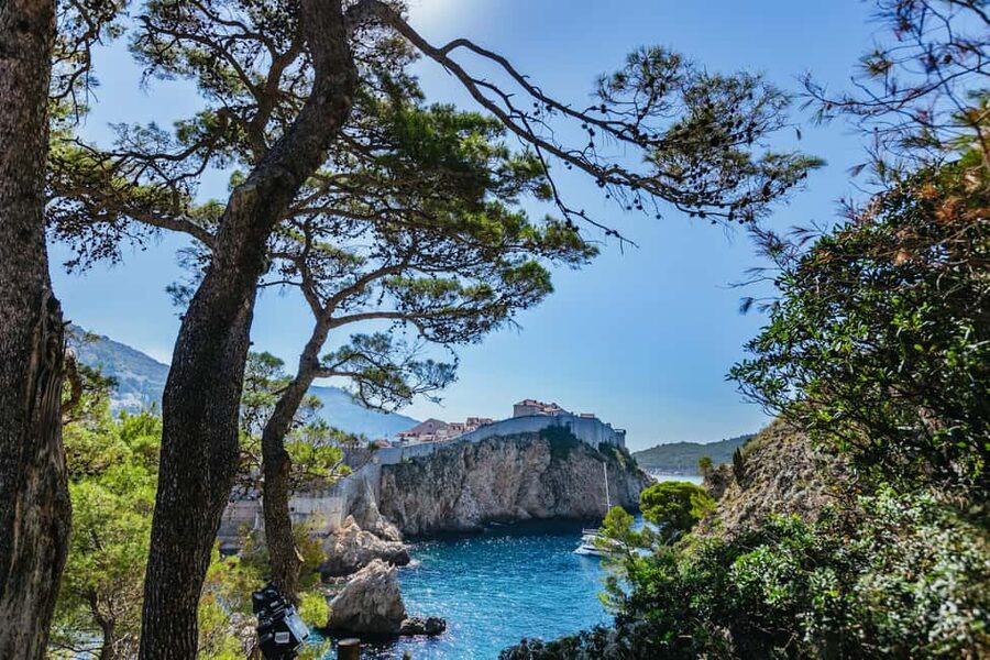 Dubrovnik: The Original Game of Thrones Tour & Lokrum Option - Orlando’s Column and the city as a working film set