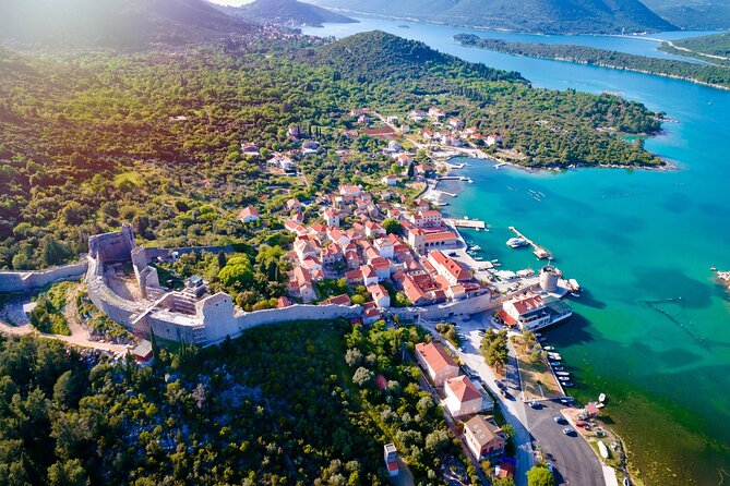 Dubrovnik to Split Private Transfer with Local Experienced Driver - Border crossings and passports
