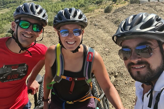 E-Bike Tour + Gourmet Lunch + Wine Tasting (Small Group) - Getting comfortable on the e-bikes